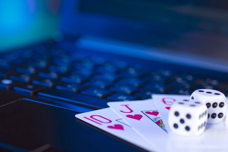 enjin platform interface showing live-dealer table, football odds, and slot games on mobile app